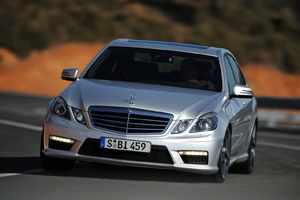 Mercedes-Benz планирует выпустить новое поколение E-Class из карбона