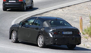 Появились шпионские снимки Mercedes BLS 2013 модельного года